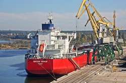 ЗМІ: російські буксири сьогодні почнуть роботу в українському державному порту