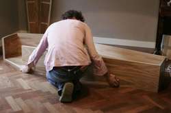 Британский дизайнер создал шкаф, который легким движением рук превращается в гроб (фото)