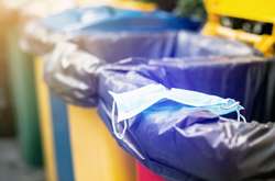 Контейнери є у мережах магазинів Billа та Metro