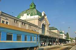 «Укрзалізниця» запускає потяги до Чернівців