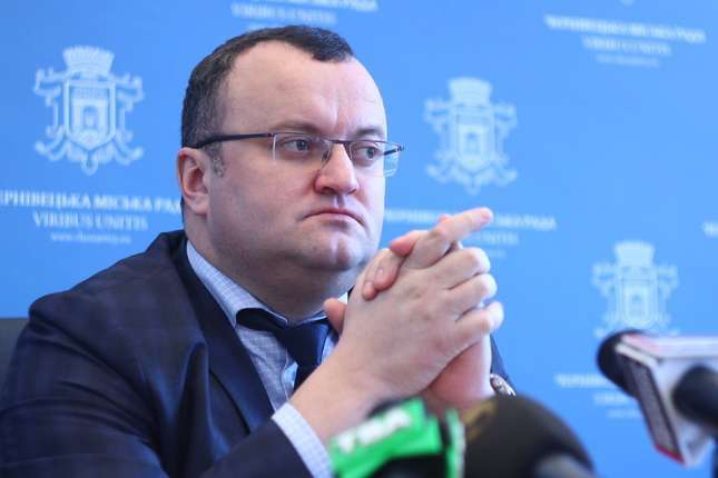 Верховний суд скасував поновлення на посаді мера Чернівців