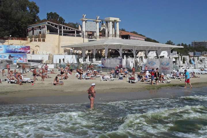 Вода на п'яти відомих пляжах Одещини не відповідає вимогам