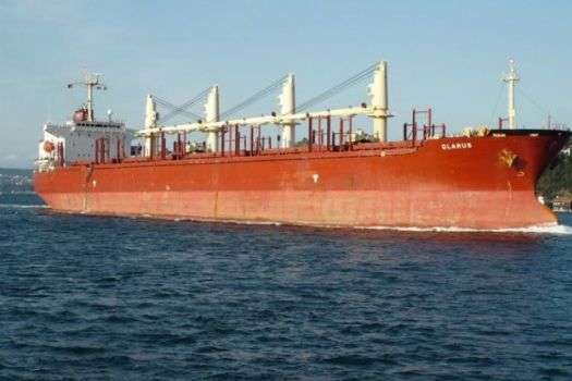 Біля берегів Нігерії пірати захопили танкер: серед моряків — українці