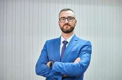 Дмитрий Романюк не жалеет о том, что в 2004 году бросил яйцо в тогдашнего премьер-министра Виктора Януковича