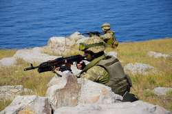 Морська піхота та прикордонники провели навчання із захисту острова Зміїний