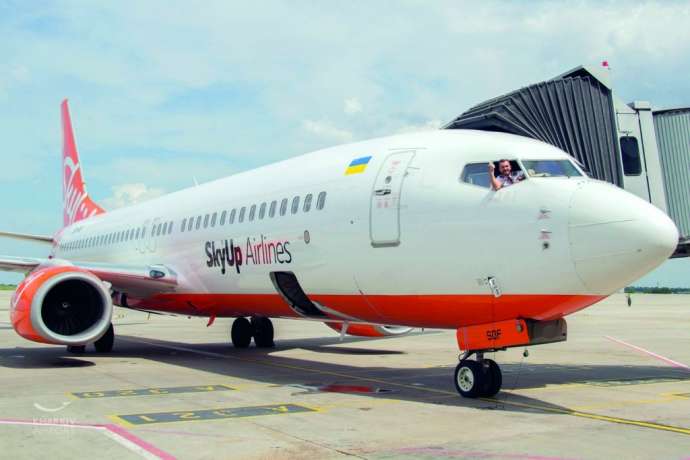 SkyUp відклала відновлення польотів до дев'яти країн та скасувала частину рейсів