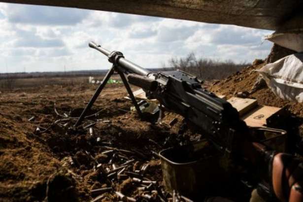 Російські окупанти з початку доби сім разів обстріляли українські позиції