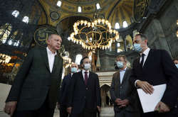  Президента Туреччини поінформували про роботу, що проводиться в мечеті 