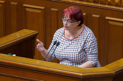 Депутат от «Слуги народа» заявила, что ее не устраивает зарплата в 42 тыс. грн