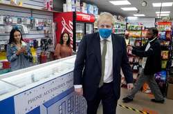 Борис Джонсон заявив, що у Британії введуть обов’язковий масочний режим