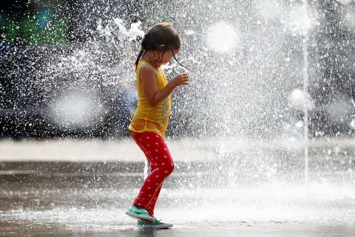 В Україні місцями дощі з грозами і спека до +32: прогноз погоди на 20 липня