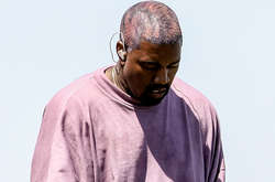 «Чуть не убил свою дочь»: Канье Уэст расплакался на своем первом предвыборном митинге