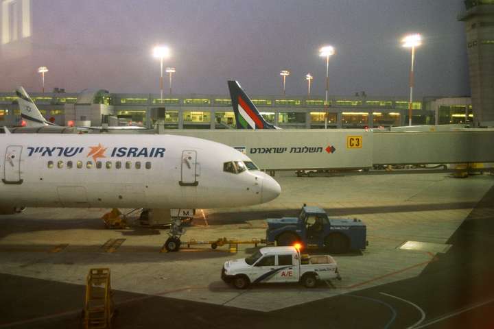 Ізраїльські авіакомпанії продовжують відпустки співробітникам до 2021 року