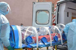 Лікар з Ужгорода про епідемію: Тенденція іде до погіршення. Хворі вчасно не звертаються по допомогу