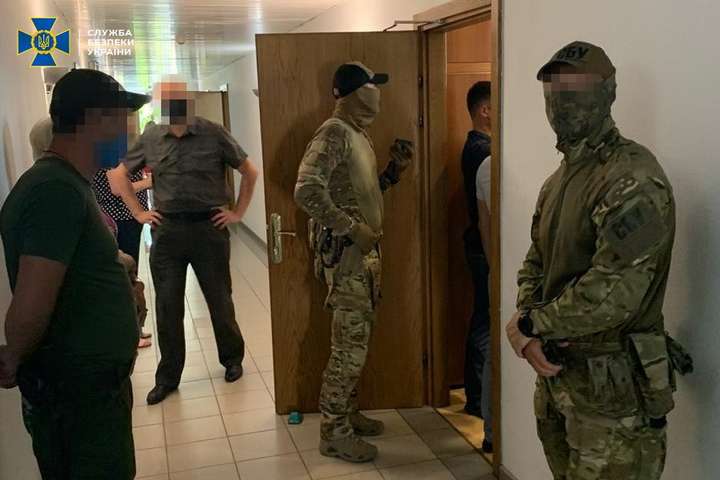 СБУ і Державна фіскальна служба провели обшуки на об'єктах «Укрзалізниці» 21 липня - СБУ заявила про масштабне розкрадання коштів «Укрзалізниці»