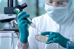 ВООЗ прогнозує появу дієвої вакцини вже на початку 2021 року