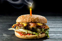 27 июля отмечается День рождения гамбургера