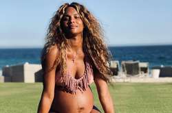 Певица Сиара