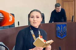 Соратниця Порошенка чекає в суді «потерпілого» Зеленського 