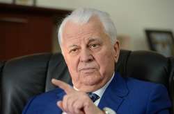 Леоніда Кравчука запросили на завтра об 11:30 до Офісу президента