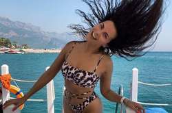 Похудевшая Каменских в дерзком бикини похвасталась фигурой без недостатков