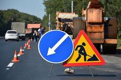 В Києві з 1 серпня обмежують рух на двох вулицях та транспортній розв'язці