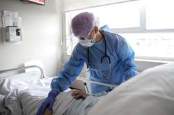 Загалом у Польщі з початку пандемії 1 721 людина померла