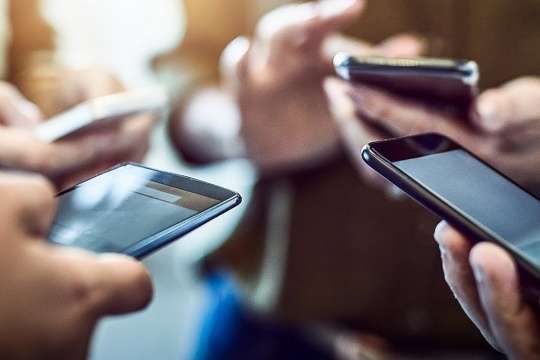Київстар та Vodafone вказали на серйозні ризики мобільного шахрайства