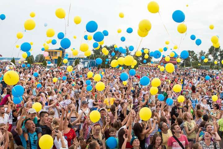 День Незалежності українці відзначатимуть три дні 