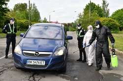 Перетин межі між «зеленими» та «червоними» регіонами можливий лише на власному автомобілі
