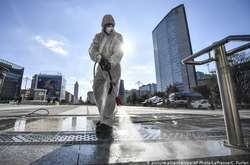 У світі на сьогодні менше 10% людей перехворіло на коронавірус і найбільшого ризику зараження піддаються медики.