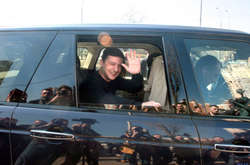 Філатов: Порошенко на трьох машинах, а кортеж Зеленського - 50 машин з мигалками