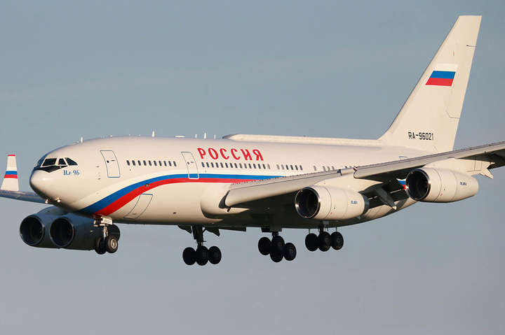 Вслед за Медведчуком в оккупированный Крым прибыл самолет Путина