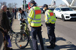 Уряд і парламент планують почати обговорення четвертого етапу послаблення обмежень, який включає в себе відкриття музичних закладів та нічних клубів