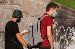  Середній зріст громадян України у віці від 18 років становить 175 см 