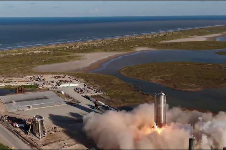 SpaceX провела перші льотні випробування прототипу ракети для колонізації Марсу