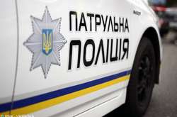 У столиці дівчина побила ногами патрульну 