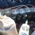 <p>В машине патрульные обнаружили различные емкости с веществами<br />Фото: Патрульная полиция Киева</p>