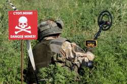 Сапери ДСНС розмінували близько семи гектарів території у прифронтовому районі та передали на знищення 41 знайдений вибухо-небезпечний предмет.