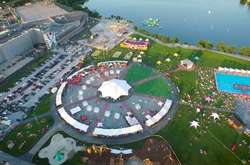 У Києві дитина ледь не втопилася в басейні розважального комплексу (оновлено)