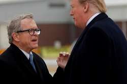 Губернатор Огайо захворів на Covid-19 перед зустріччю з Трампом