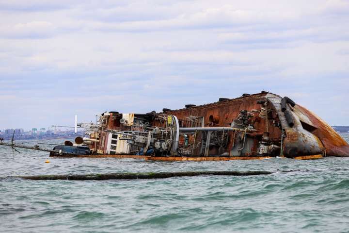 Суд виніс вирок капітану затонулого танкера Delfi 