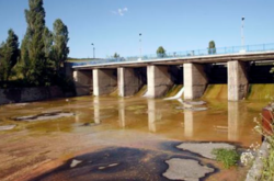 Шмигаль зазначив, що на даний момент технічно неможливо постачати дніпровську воду до Криму