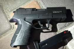 Виявлену у чоловіка зброю поліція направила на експертизу