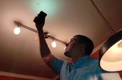 Журналіст-розслідувач виявив ознаки прослушки в своїй квартирі (фото)