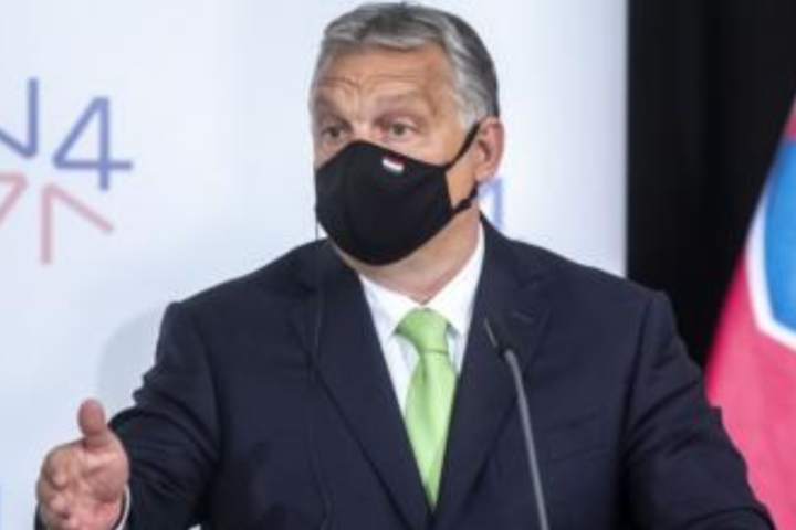 Прем'єр Угорщини назвав нелегальних мігрантів «біологічними бомбами»