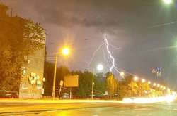 Украину накроют мощные грозы: каким областям приготовиться