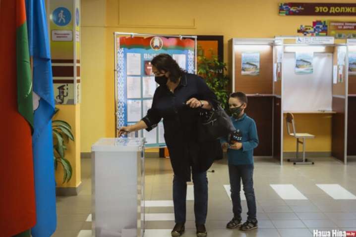 У Білорусі розпочався основний день голосування на виборах президента