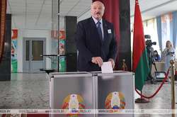 Президент Олександр Лукашенко проголосував на виборах