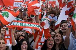 После взрыва: народные акции протеста вынудили ливанское правительство уйти в отставку